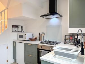 Photo 11- click for photo gallery